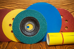 GC Abrasives 150mm x 320g 6 Holes Hook and Loop Disc 